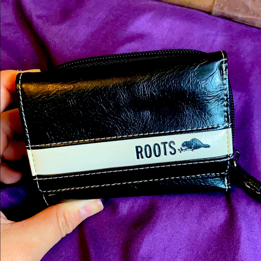 Roots wallet